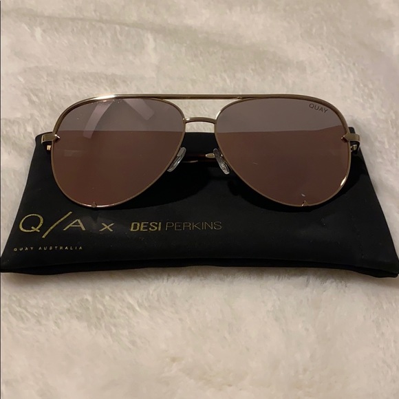 Quay Desi Perkins High Key sunglasses